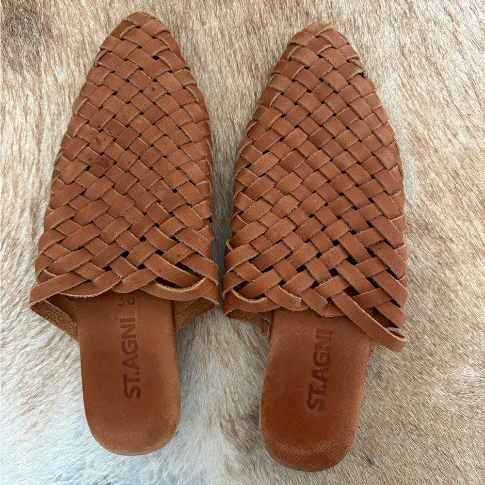 St. Agni Women's Tan Woven Mules size 36